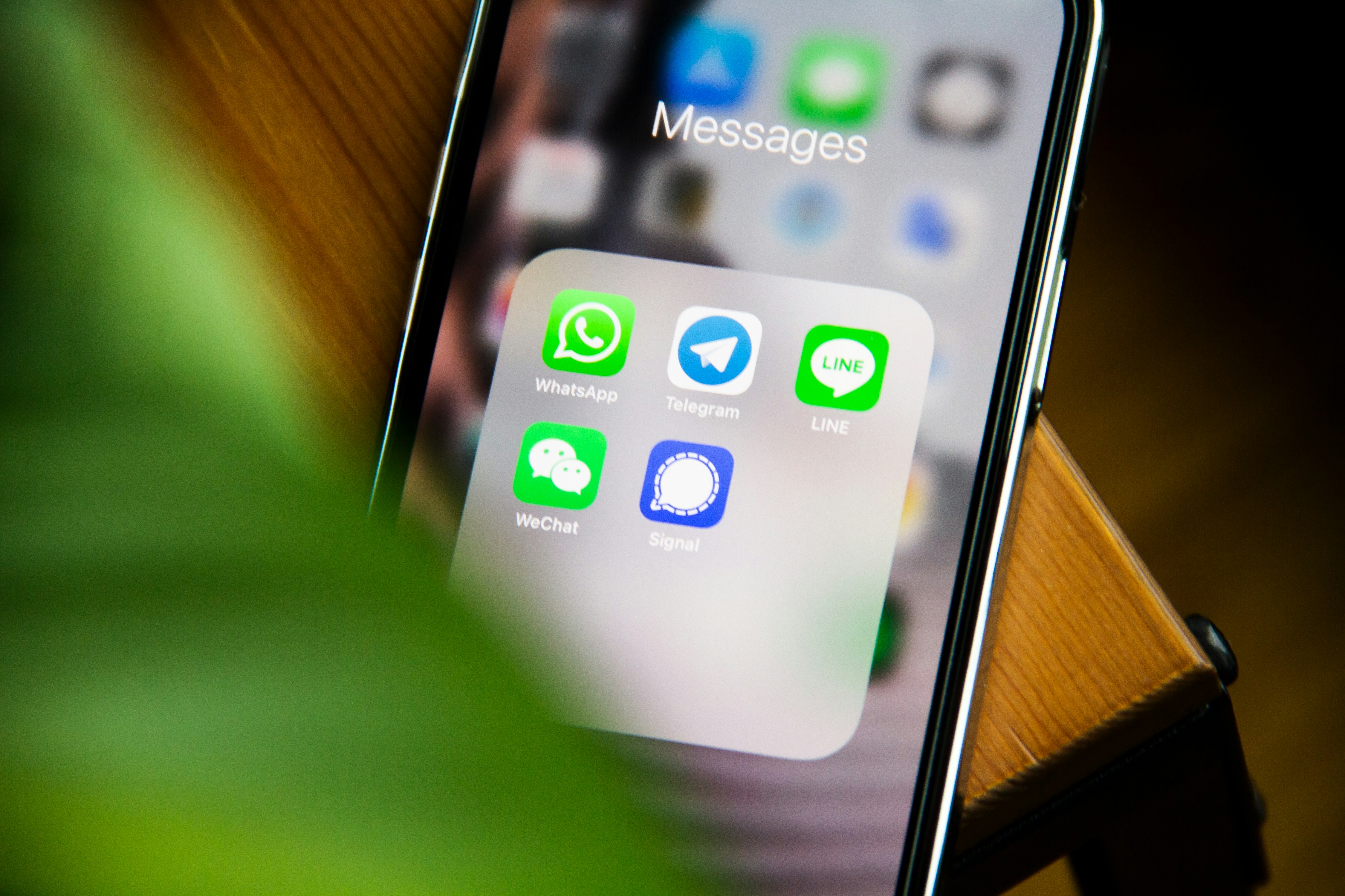 How to Transfer WhatsApp Data From Android to iPhone Free