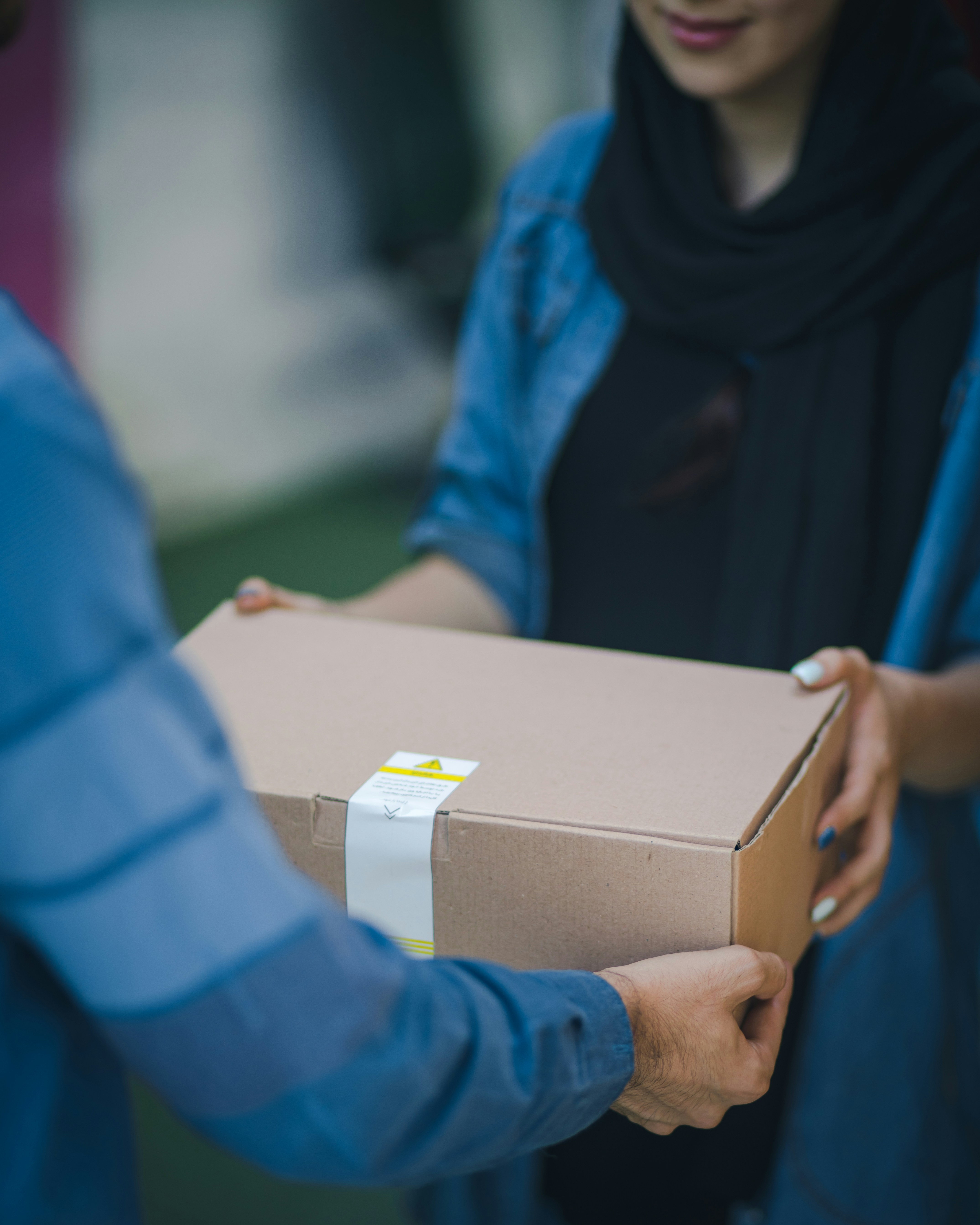 Print on Demand vs Dropshipping: Which Business Model Is More Profitable?