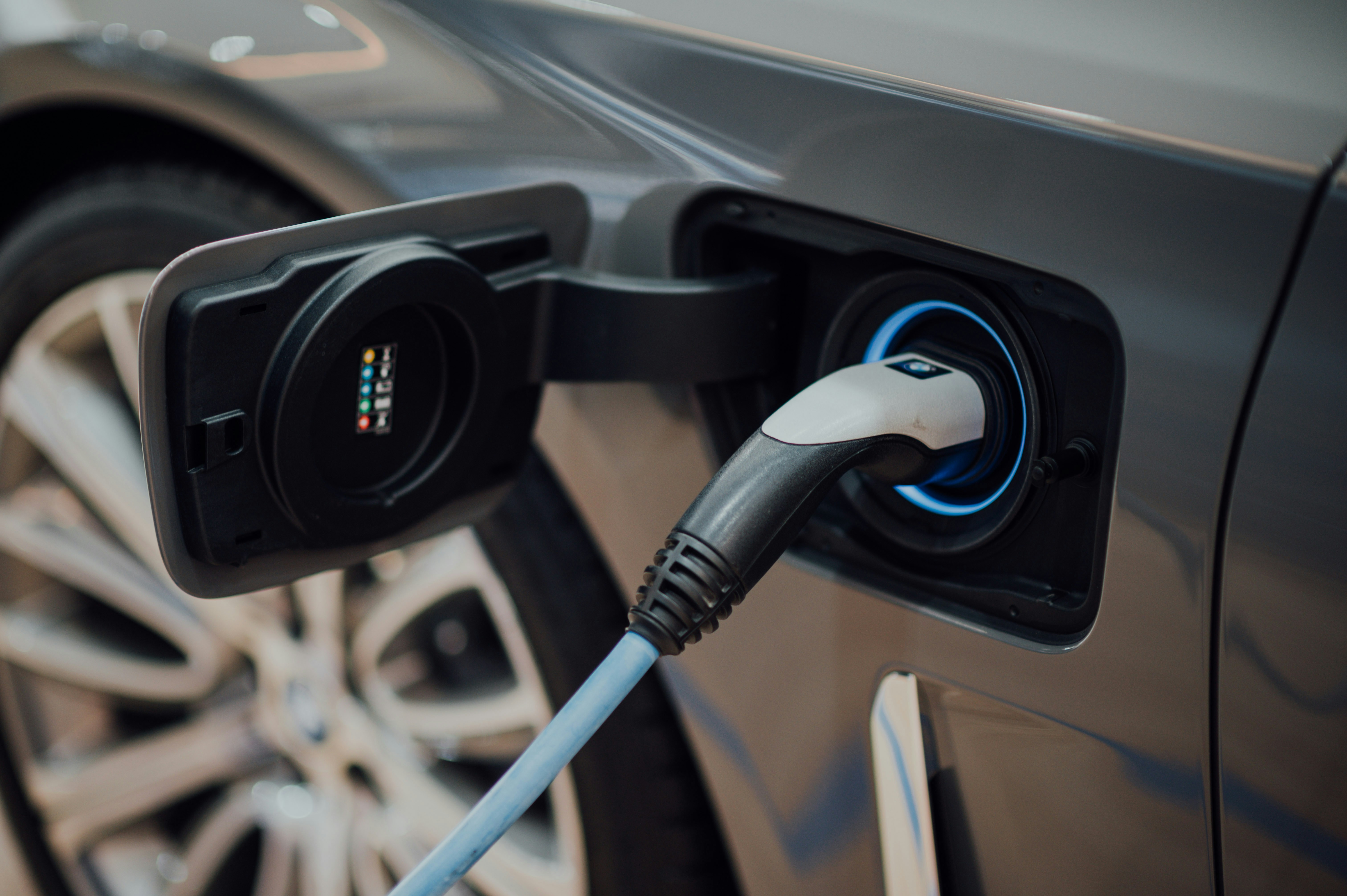 How Long Do EV Batteries Last? Real Degradation Data and Replacement Costs in 2026